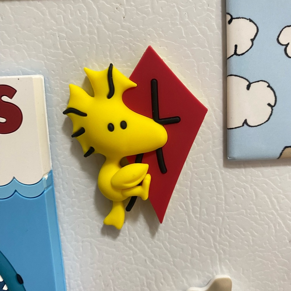 Peanut Character Magnet with Red Kite